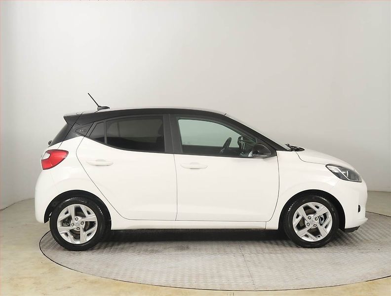 Hyundai i10 (2021) Style 1.0, Serv.kniha - fotka 6 z 20