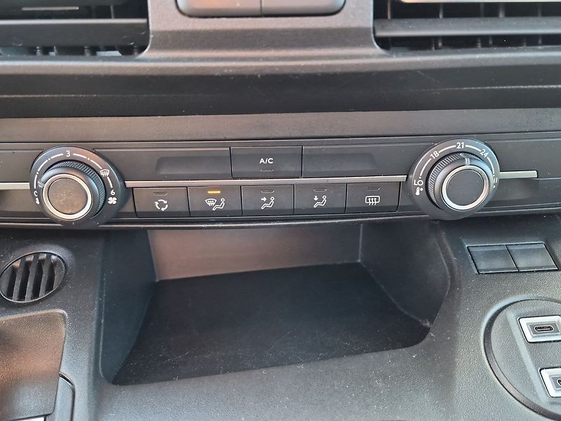 Toyota ProAce Business Tailgate L2 1,5D 96 k - fotka 21 z 25