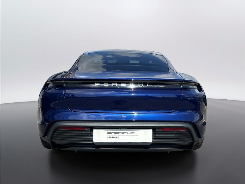Porsche Taycan 4S - fotka 4 z 30