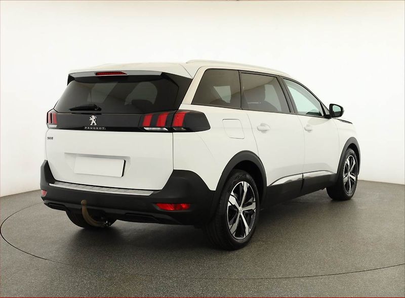 Peugeot 5008 (2020) 1.5 BlueHDi, 7 míst, ČR,1.maj - fotka 5 z 18
