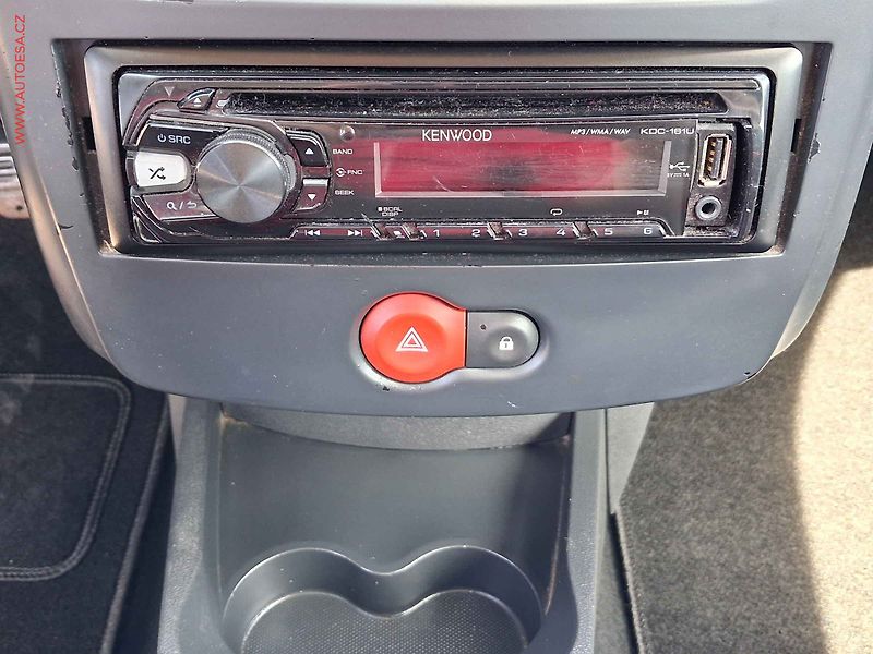 Renault Clio (2006) 1.2i, ČR - fotka 13 z 14