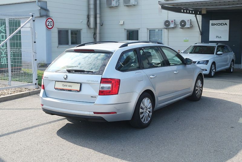 Škoda Octavia - fotka 2 z 6