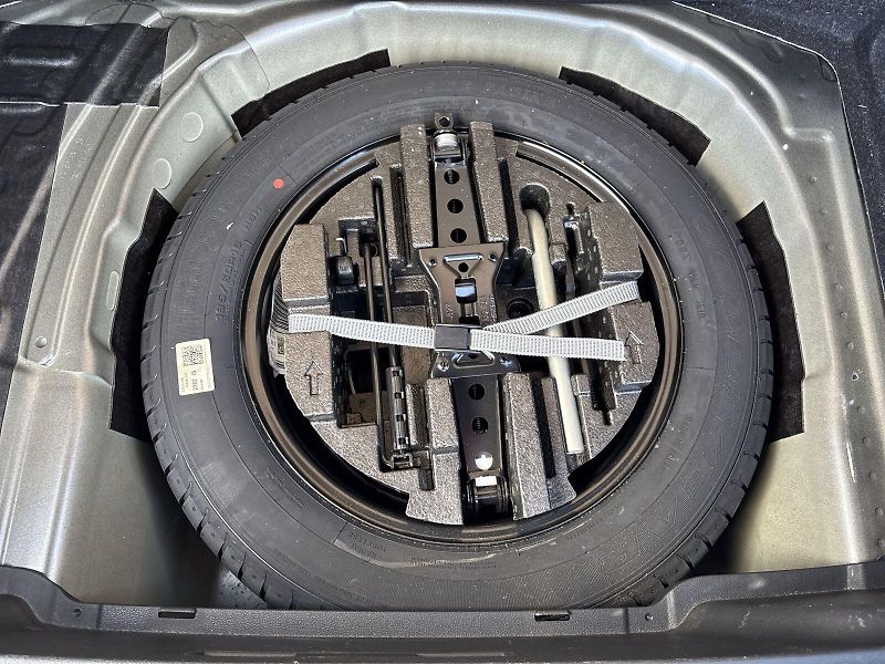 Škoda Kamiq (2023) 1.5 TSI Scoutline - fotka 28 z 30