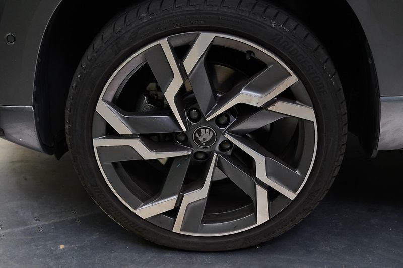 Škoda Karoq - fotka 10 z 28