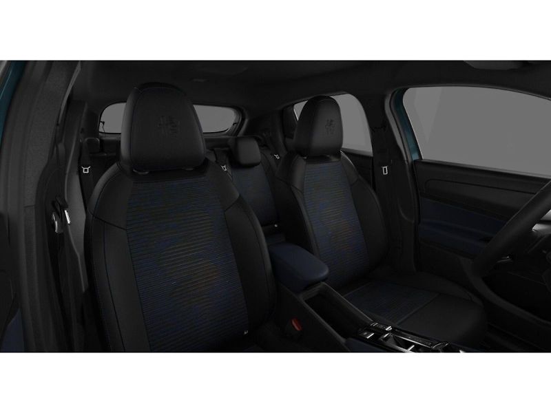 Alfa Romeo Junior (2026) Ibrida 1.2 Turbo Hybrid 145k * - fotka 6 z 7