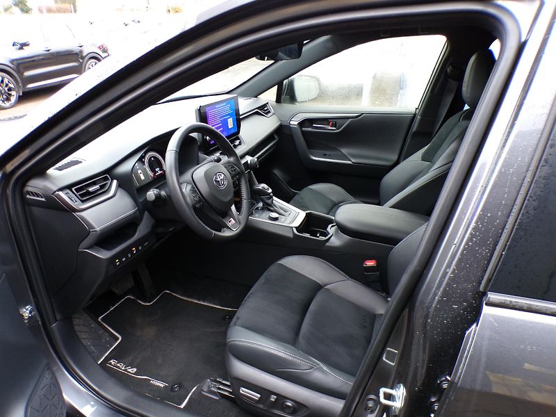 Toyota RAV4 2.5 HSD e-CVT AWD GR-Sport - fotka 10 z 23
