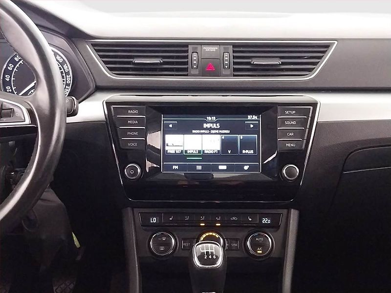 Škoda Superb (2016) Ambition 2.0 TDI, Bi-Xenony - fotka 12 z 20