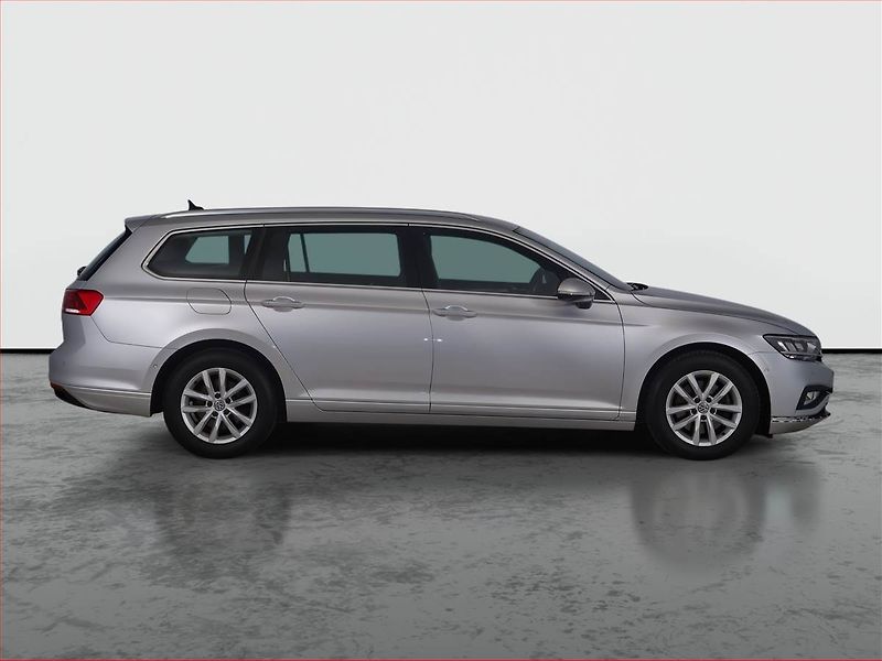 Volkswagen Passat (2020) 2.0 TDI, Automat, Navi - fotka 6 z 28