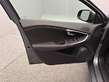 Volvo V40 T2 MOMENTUM AUT - náhled 21