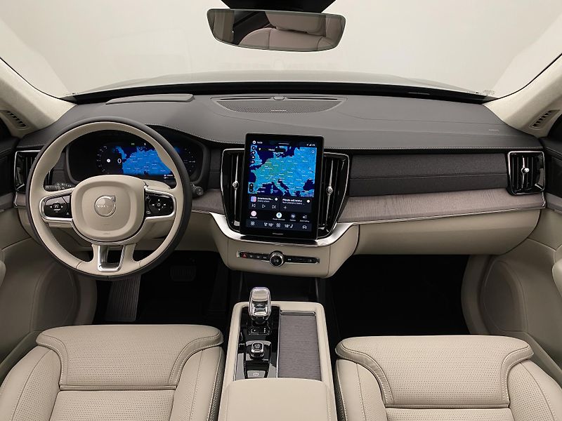 Volvo XC90 (2026) T8 AWD RECHARGE DARK ULTRA - fotka 2 z 79
