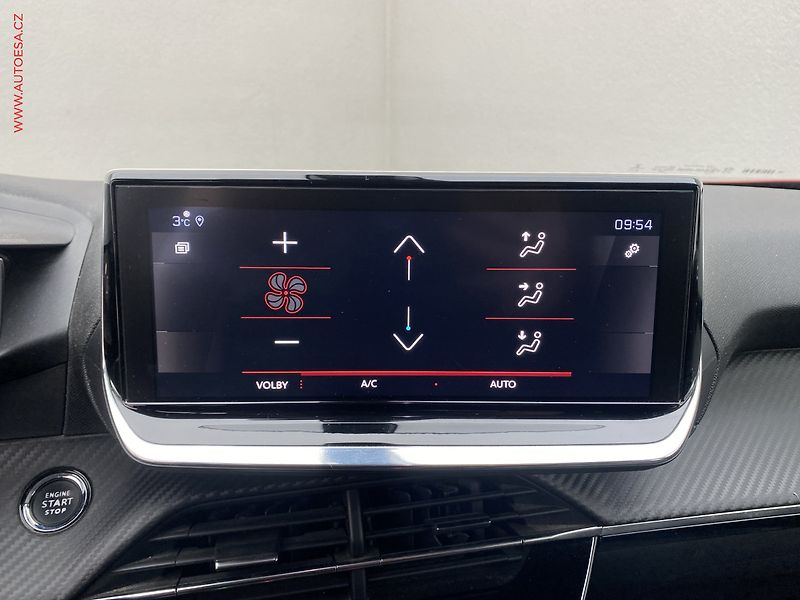 Peugeot 2008 (2019) 1.5 HDi, Allure, AT, LED - fotka 18 z 18
