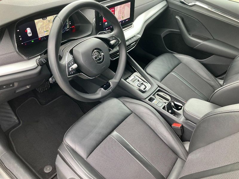 Škoda Octavia (2023) 2.0TDI 110kW DSG STYLE HEAD-UP - fotka 23 z 36