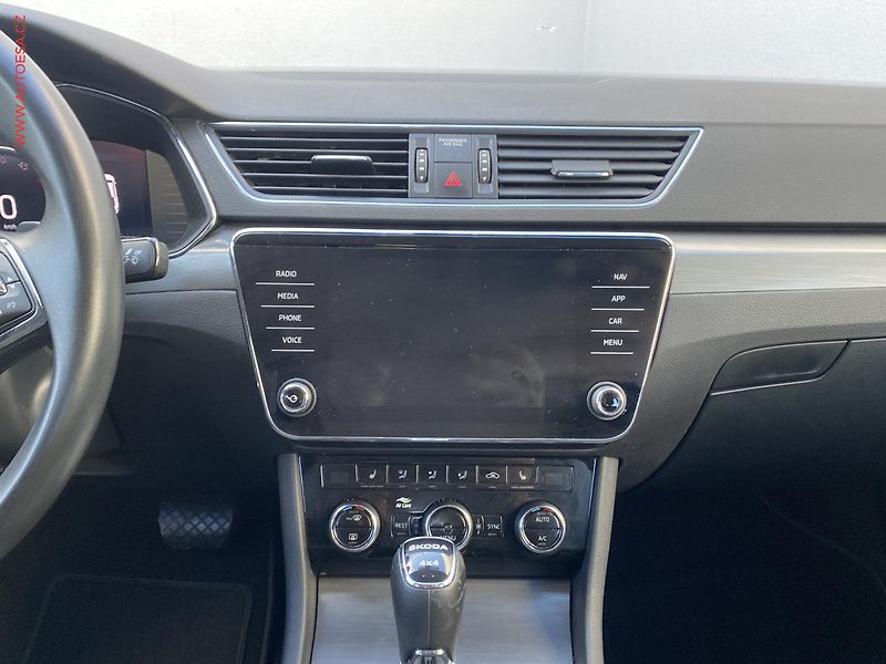 Škoda Superb (2022) 2.0TDI 4X4, 1.maj,ČR, Style - fotka 12 z 19