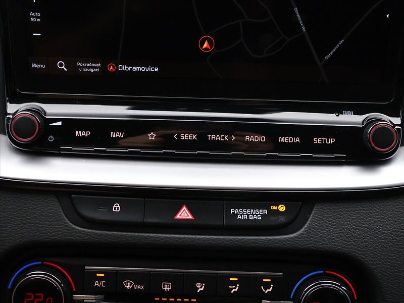 Kia XCeed 1,5 T-GDI 118kW Top CZ - fotka 23 z 32