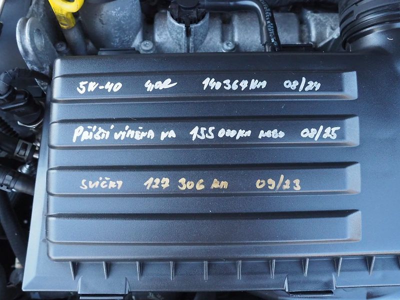 Volkswagen Golf Variant (2017) 1.4 TGI 81 kW, CNG - fotka 36 z 36