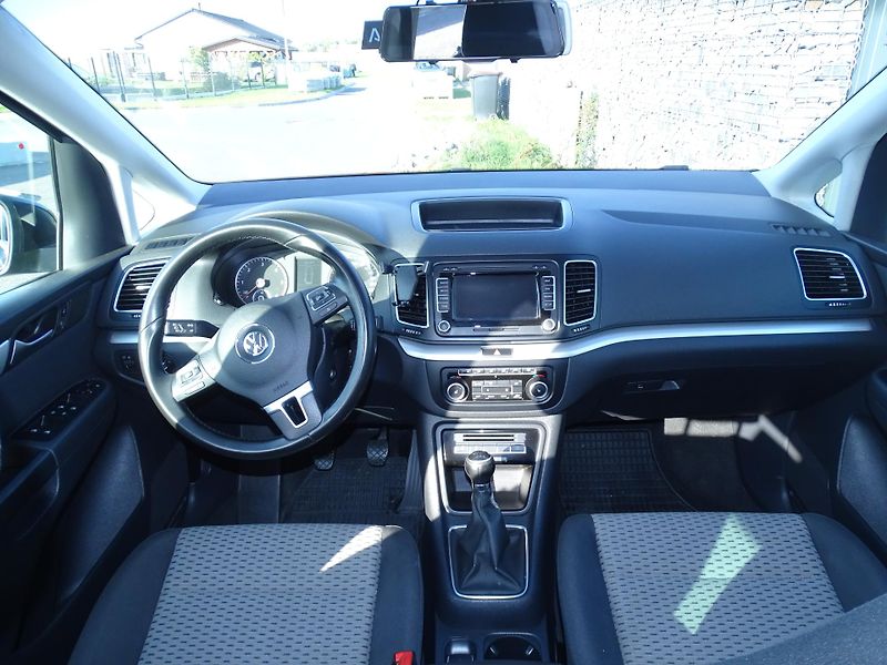 Volkswagen Sharan (2011) - fotka 11 z 20