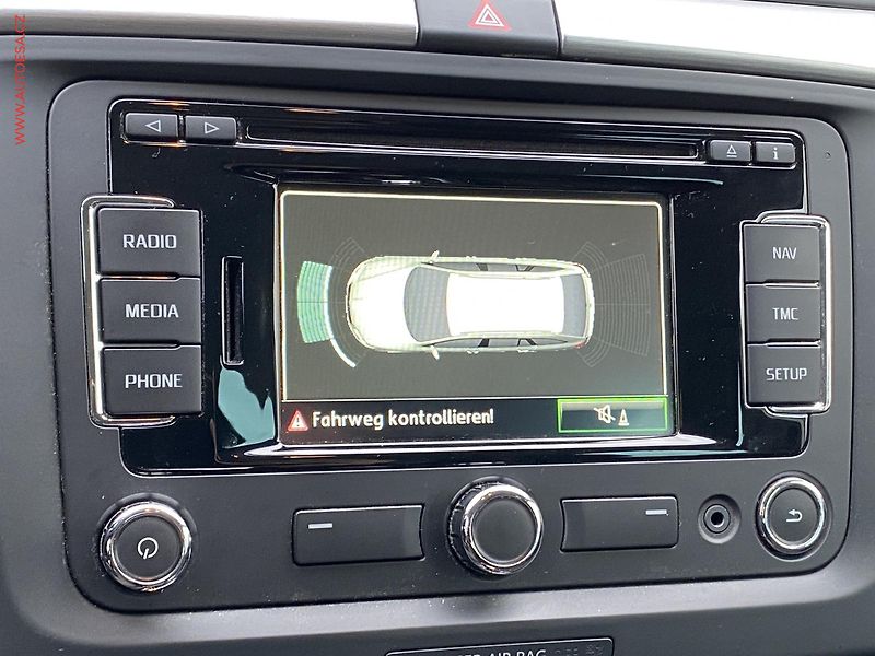 Škoda Superb (2014) 2.0 TDi, Exclusive, DSG - fotka 17 z 18