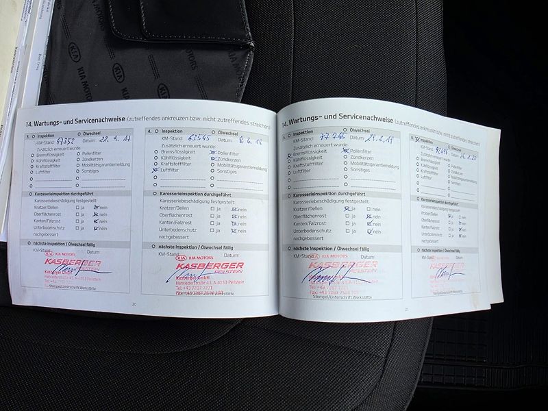 Kia Ceed (2015) 1.4 i TOP STAV - fotka 21 z 23