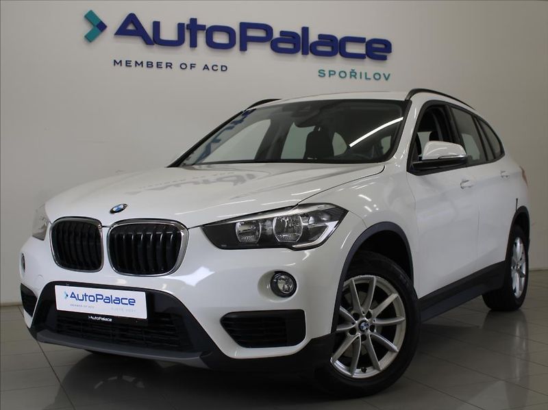 BMW X1 2,0 18d xDrive 115tkm.2.maj.ČR - fotka 1 z 24