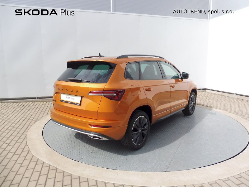 Škoda Karoq (2025) SportLine 1,5 TSI 110kW DSG - fotka 2 z 29