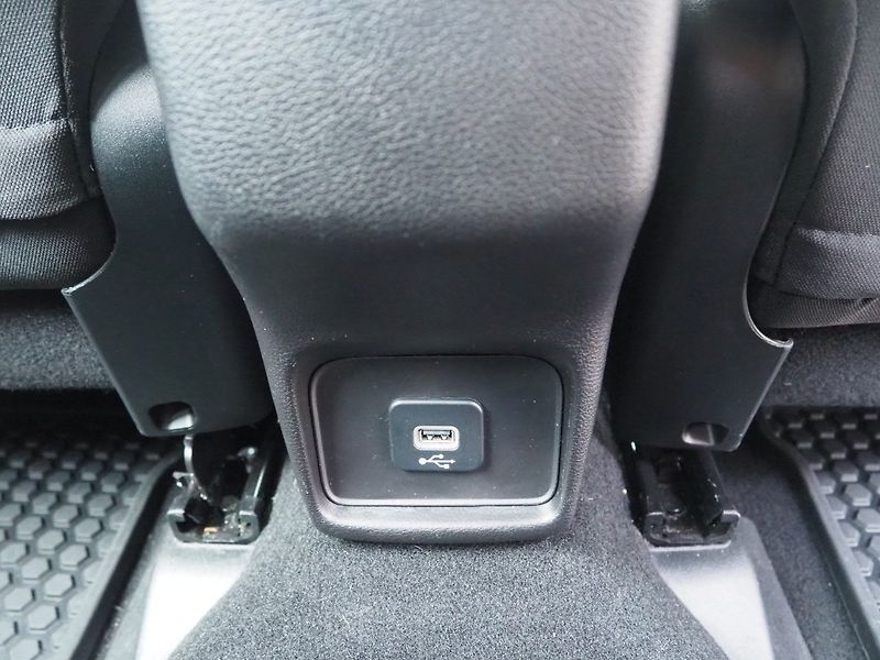 Jeep Compass (2019) 1.4 Limited, ČR - fotka 16 z 40