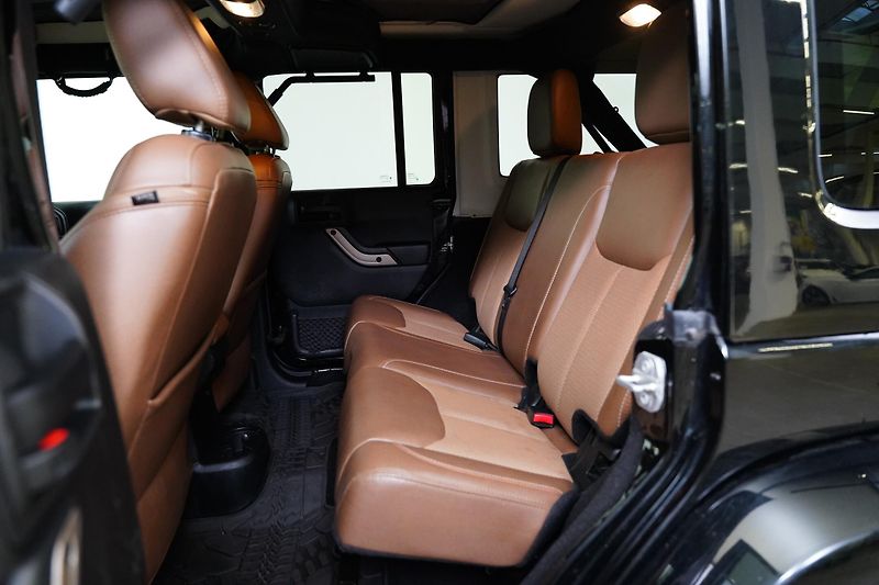 Jeep Wrangler - fotka 27 z 28