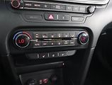 Kia Ceed (2019) 1.4 T-GDI, Serv.kniha, Xenony - náhled 19