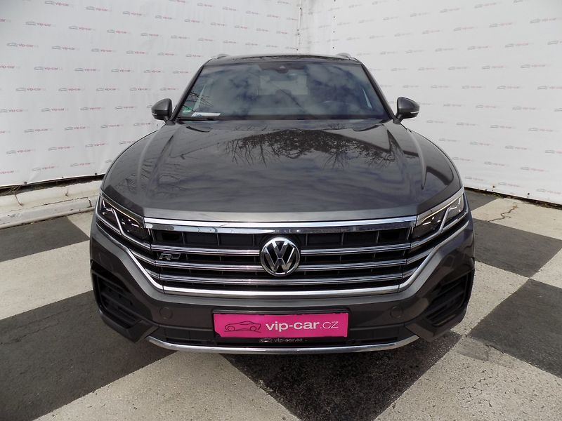Volkswagen Touareg (2018) 3.0TDI/R-Line/4x4/AT/Matrix/ - fotka 4 z 47