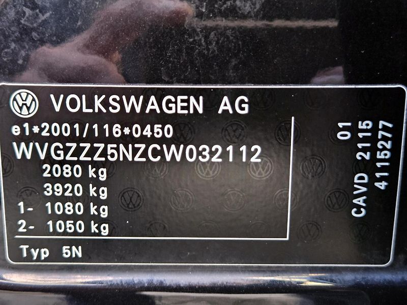 Volkswagen Tiguan 1,4TSI SPORT *SERV.KNÍŽKA*    - fotka 8 z 43
