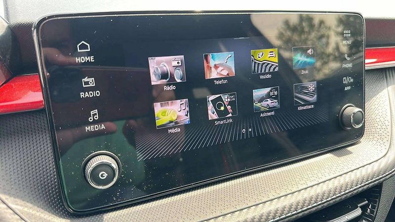 Škoda Fabia Monte Carlo 1,0 TSI 85kW MT6/S - fotka 12 z 27