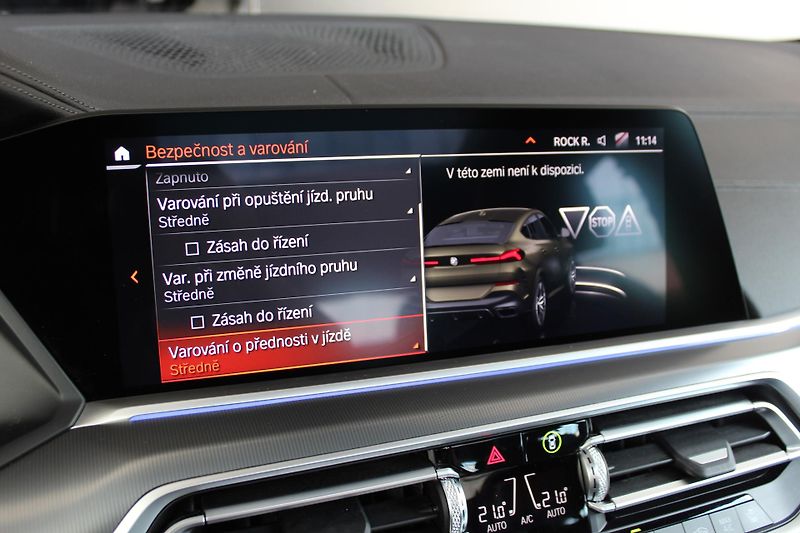 BMW X6 xDrive40d, 250kW - fotka 21 z 28