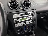 Ford Fiesta (2004) 1.4 TDCi, po STK, Klima - náhled 12