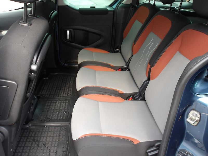 Peugeot Partner Tepee TEPEE 1,6HDi ČR 2xKOLA ! - fotka 19 z 29