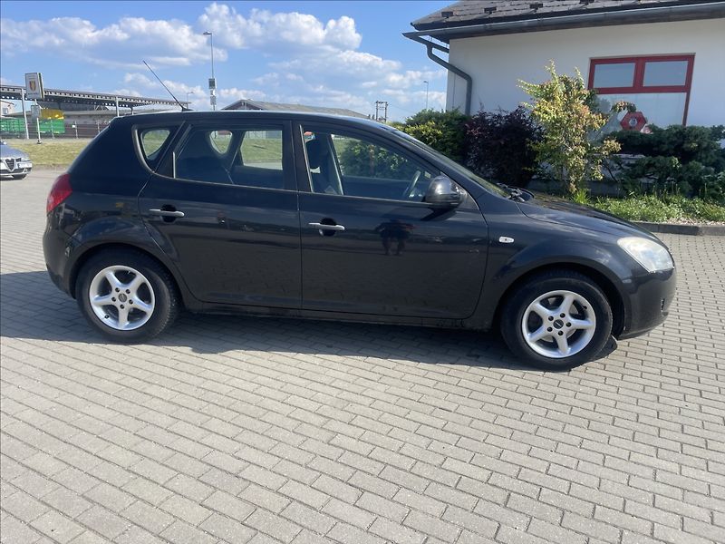 Kia Ceed 1,4 CVVT 80kW Tažné nová spojk - fotka 5 z 30