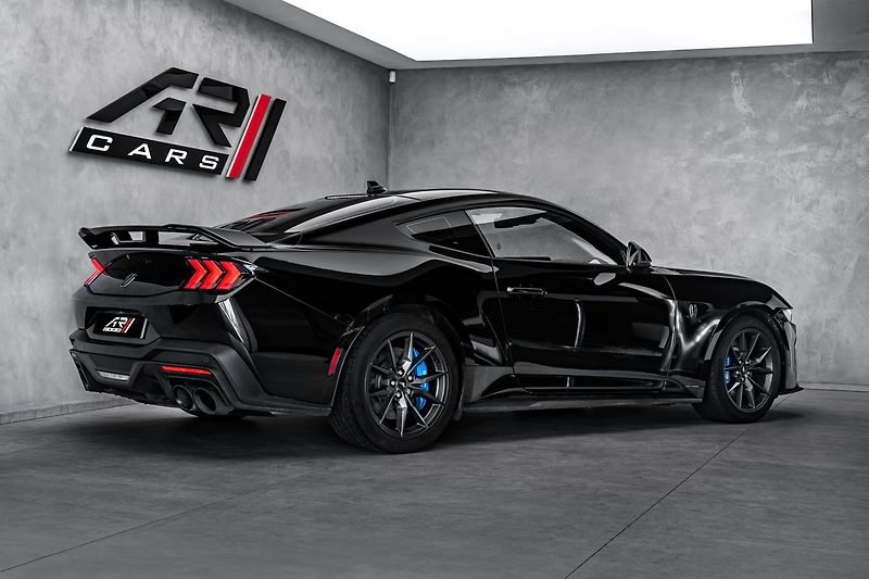 Ford Mustang 5.0 V8 manuál!!! - fotka 5 z 25