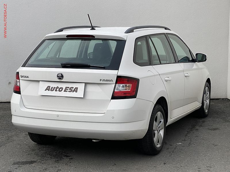 Škoda Fabia (2018) 1.0 TSi, 2.maj,ČR, Style, - fotka 4 z 18