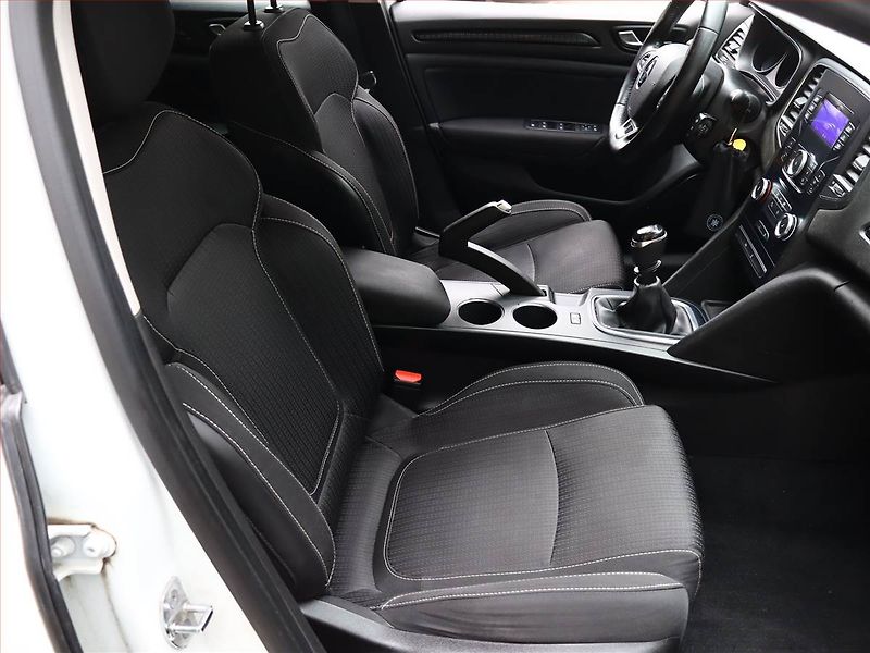 Renault Mégane (2016) 1.2 TCe, Tempomat - fotka 7 z 16