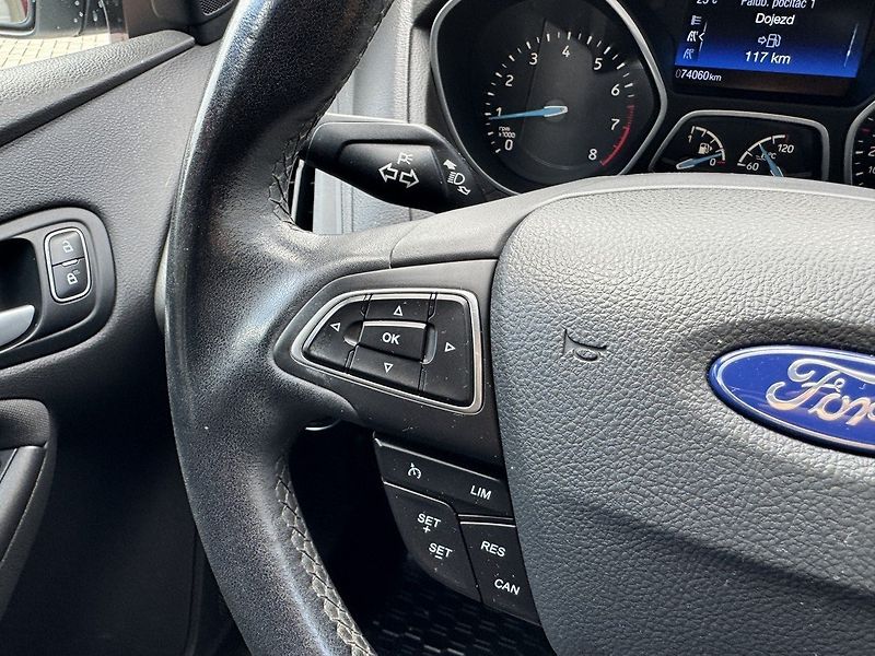 Ford Focus (2016) 1.6i Ti-VCT Klima Winter Paket - fotka 7 z 50