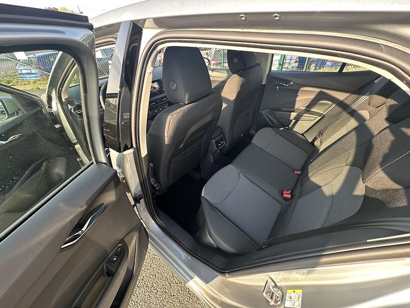 Škoda Fabia CLASSIC 1.0TSI 85kW + tažné - fotka 7 z 13