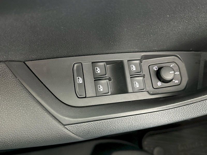 Škoda Karoq (2024) DSG 1.5TSI 110kW Selection Fre - fotka 22 z 28