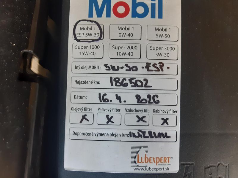 Škoda Octavia 1.6 TDI NAVI KAMERA APP - fotka 26 z 28