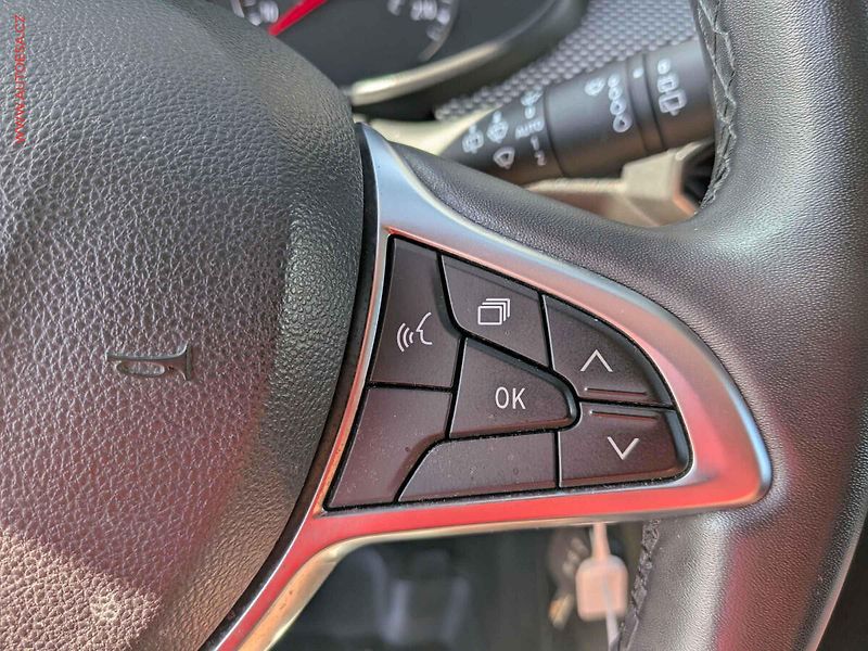Dacia Sandero (2021) 1.0 TCe, ČR, AC, TZ - fotka 14 z 16