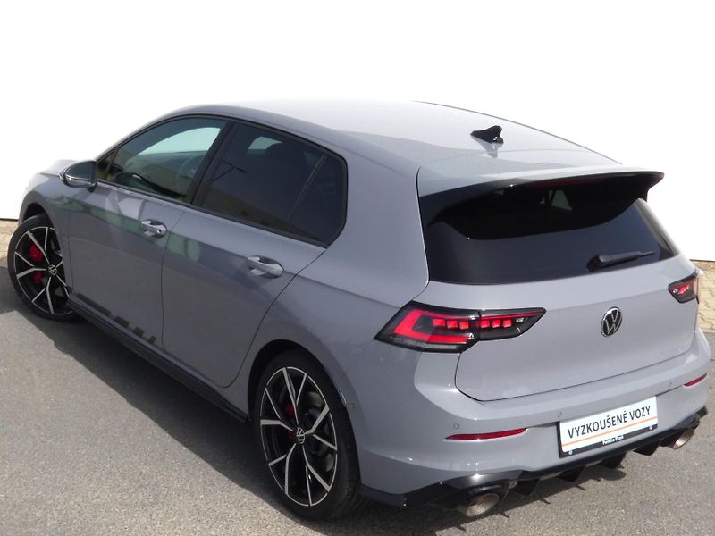 Volkswagen Golf GTI Clubsport Performance 2.0 - fotka 14 z 30