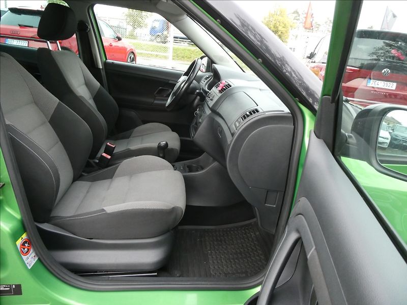 Škoda Fabia 1,2 TSi 63kW po servise,klima - fotka 19 z 36