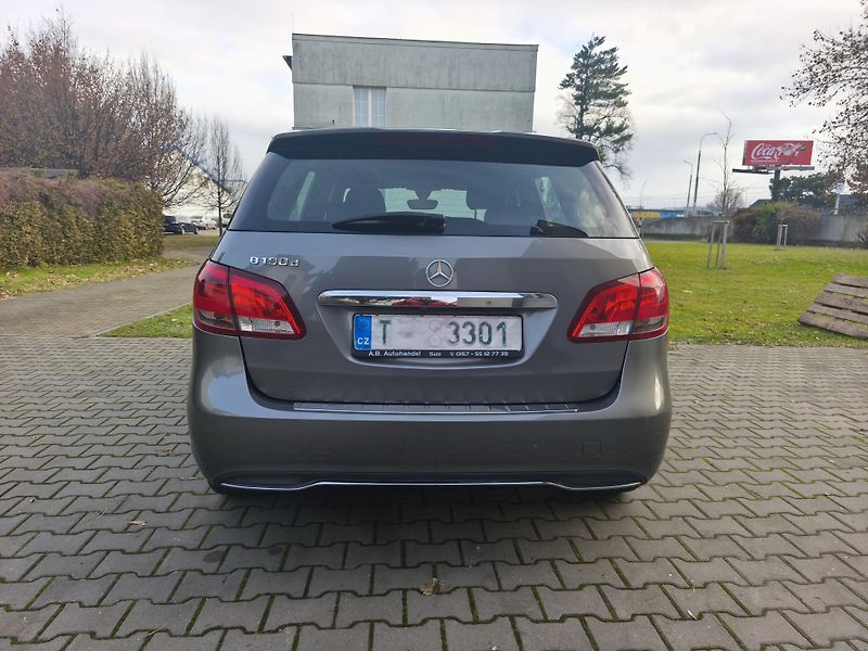 Mercedes-Benz Třídy B (2017) -180d-AUTOMAT - fotka 6 z 21
