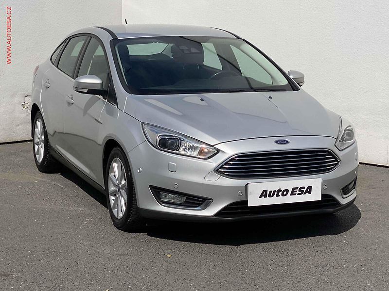 Ford Focus (2014) 1.5EB, Titanium, navi, +kola - fotografie inzerátu