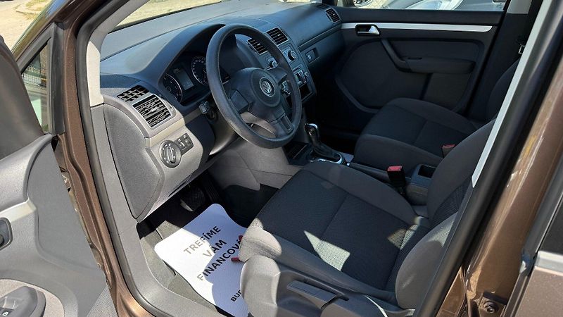Volkswagen Touran (2011) 1.4TSi 103kW *DSG*Webasto*ALU* - fotka 8 z 21