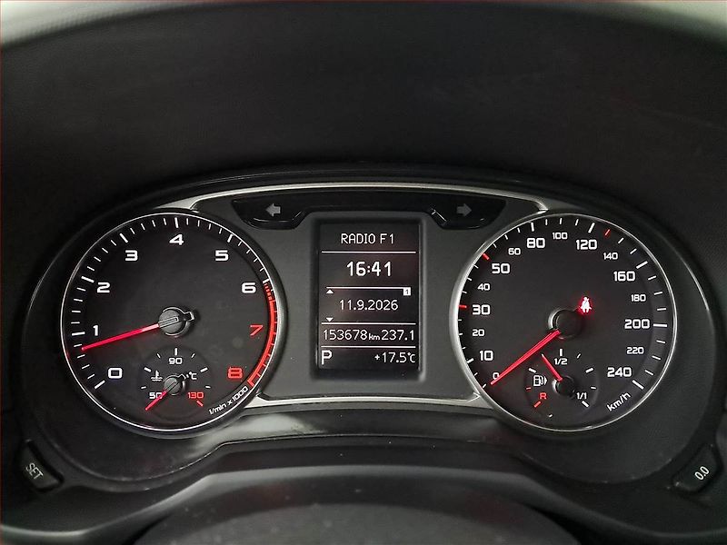 Audi A1 (2014) S-Line 1.4 TFSI, Automat - fotka 11 z 16