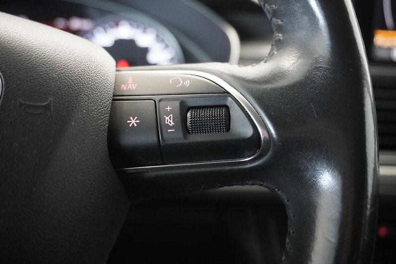 Audi A6 (2014) A6 2,0 TFSI S-LINE AUTOMAT - fotka 21 z 32
