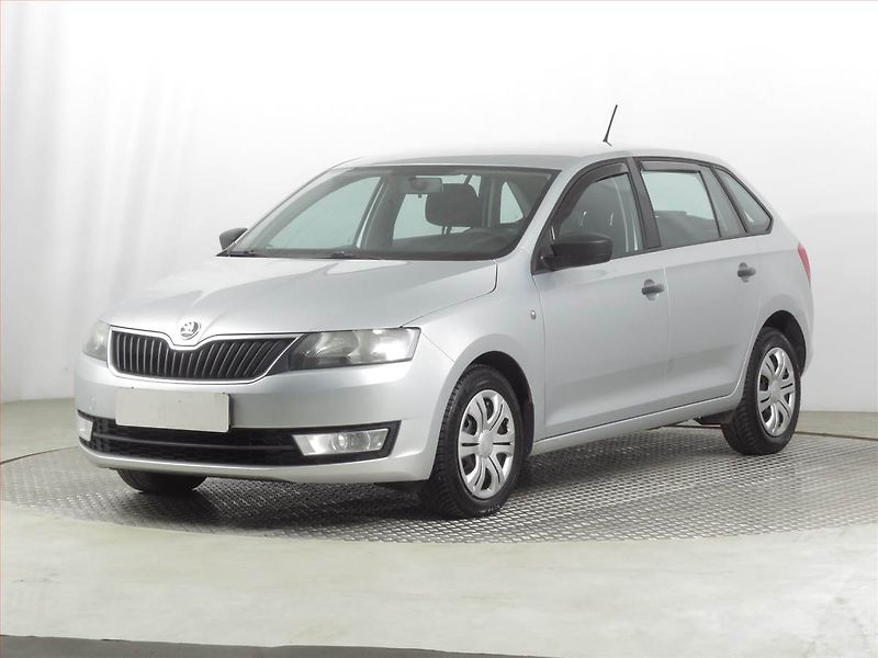 Škoda Rapid (2014) Spaceback 1.6 TDI - fotka 2 z 15